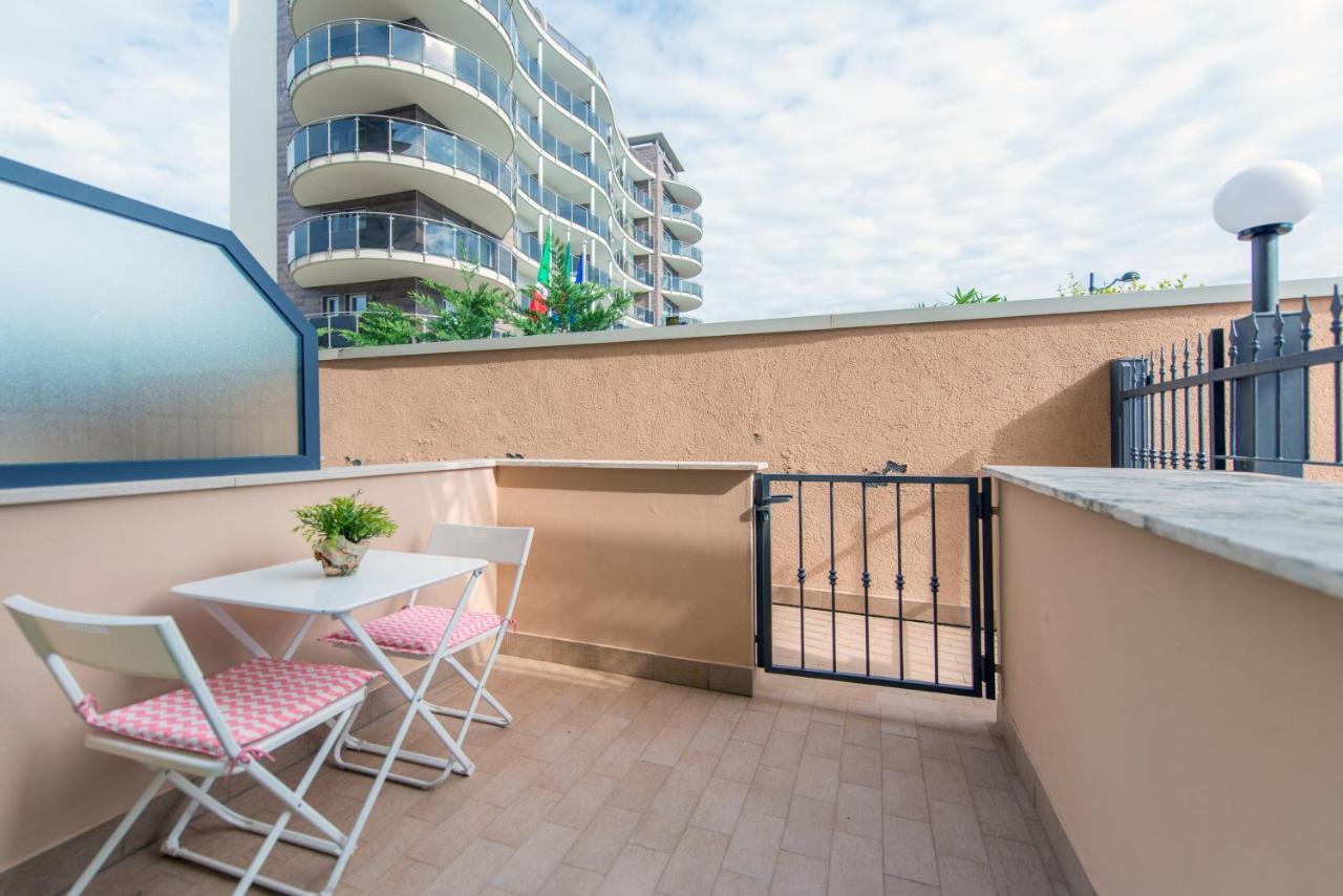 Babyaccommodation Family Comfort Ll Pietra Ligure Buitenkant foto